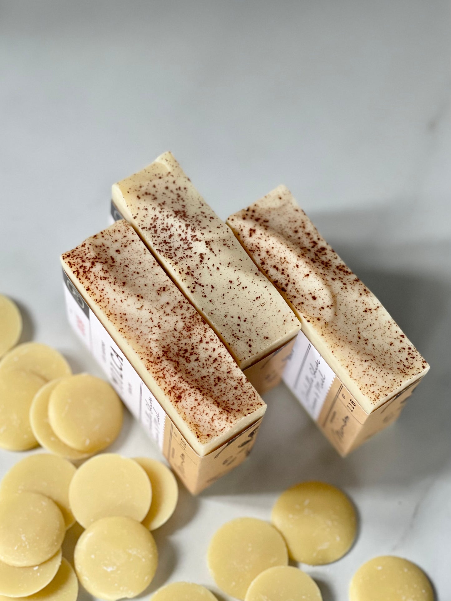 - ÉPHÉMÈRE 009 - Savon Castille Olive, Cacao & miel hypoallergène / Olive, Cocoa & honey Castille soap