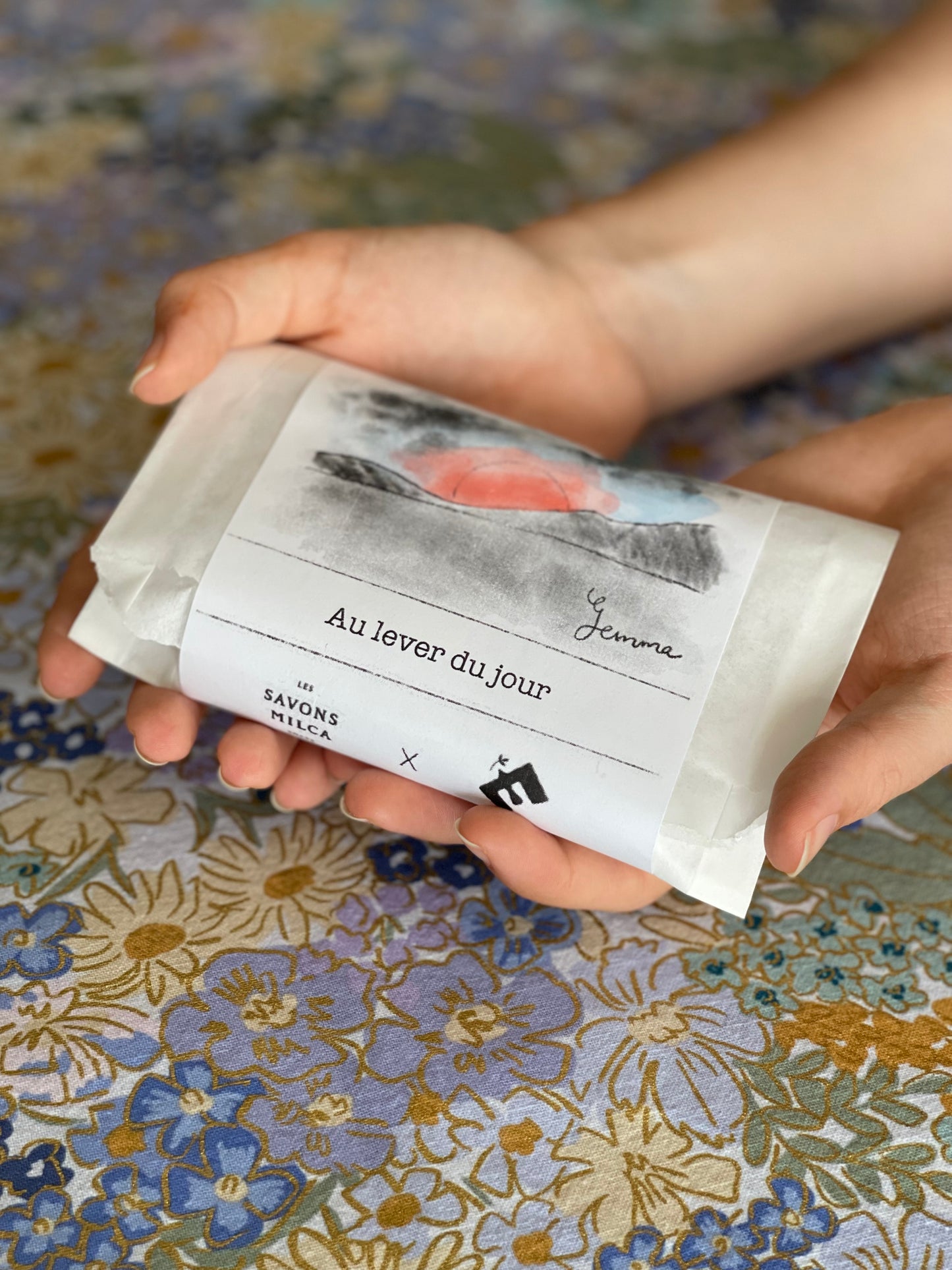 - Au lever du jour - Édition Artistique par Gemma & Miriam