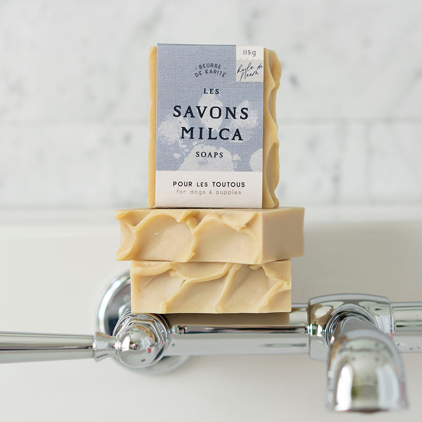 - Savon pour chien avec huile de neem / Dog soap with neem oil